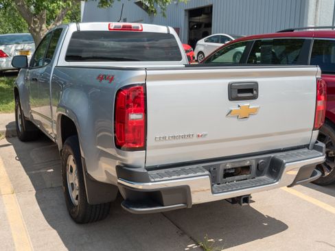 Used 2018 Chevrolet Colorado W/T w/ WT Convenience Package AWD/4WD image 5