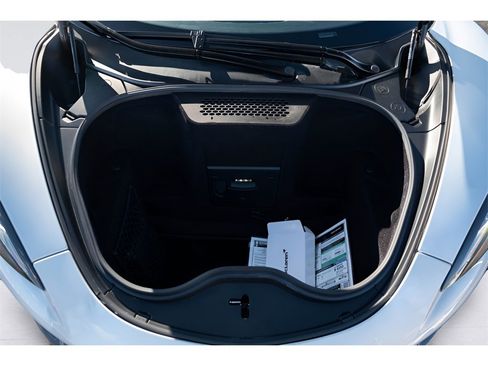 Used 2018 McLaren 570S Spider image 40