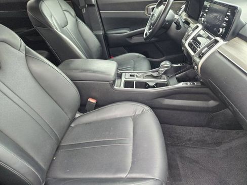 Certified 2021 Kia Sorento EX FWD image 13
