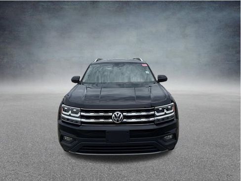 Used 2019 Volkswagen Atlas SE FWD image 2
