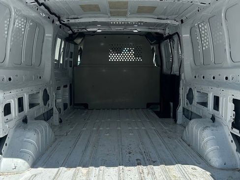 Used 2019 Ford Transit 150 148 Low Roof RWD image 22