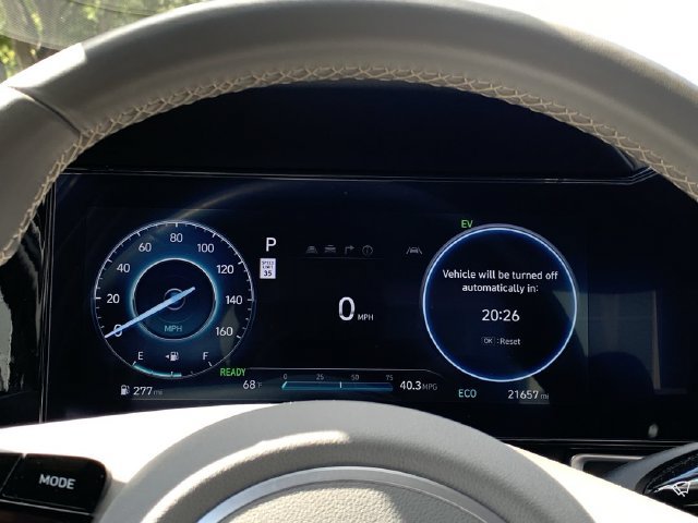 Used 2025 Hyundai Elantra SEL FWD image 20