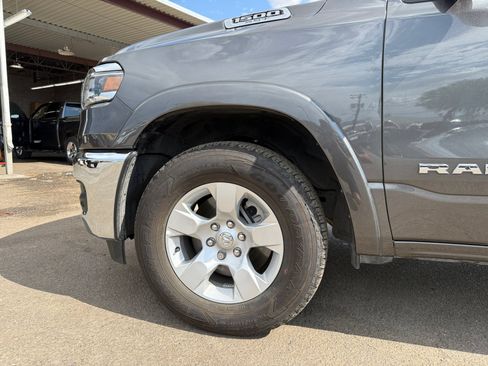 Used 2025 RAM 1500 Big Horn AWD/4WD image 10