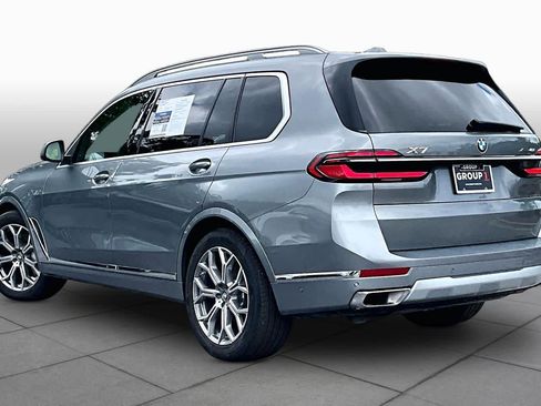 Certified 2025 BMW X7 xDrive40i w/ Premium Package AWD/4WD image 12