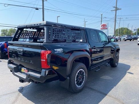 New 2025 Toyota Tacoma TRD Off-Road image 10