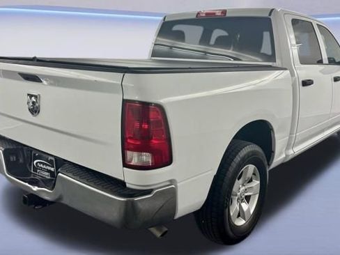 Used 2020 RAM 1500 Tradesman w/ Chrome Appearance Group RWD image 9