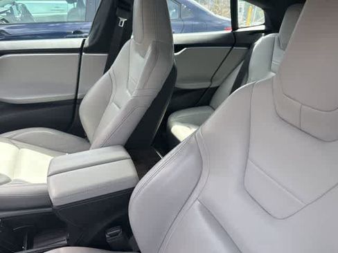 Used 2015 Tesla Model S P85D image 8