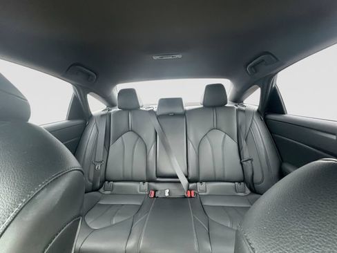 Used 2021 Toyota Avalon XLE FWD image 20