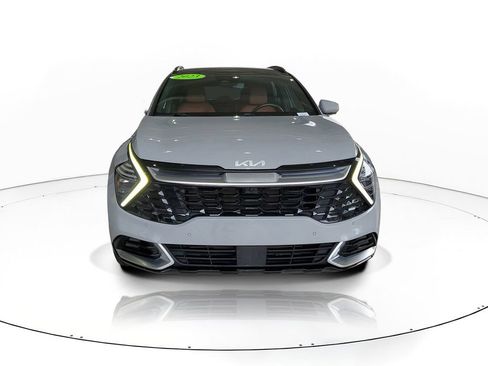 Certified 2023 Kia Sportage SX FWD image 2
