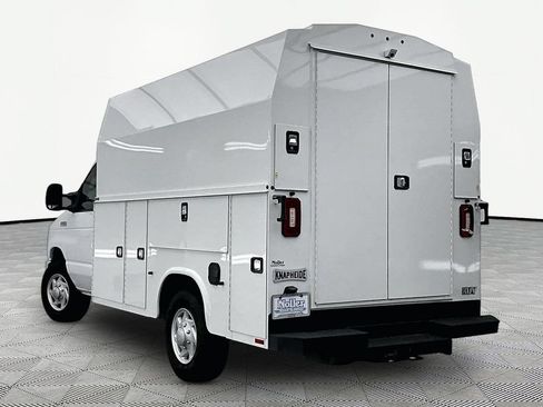 Used 2025 Ford E-350 and Econoline 350 Super Duty w/ Power Equipment Group RWD image 13