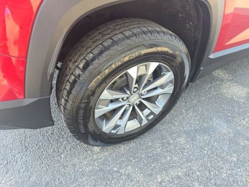 Used 2025 Chevrolet Equinox LT w/ Safety and Technology Package image 37