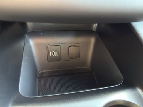 New 2026 Ford Explorer Tremor w/ Tremor Convenience Package image 31