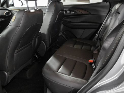 Used 2023 Chevrolet TrailBlazer ACTIV w/ Convenience Package FWD image 35