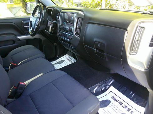 Used 2018 Chevrolet Silverado 1500 LT image 41