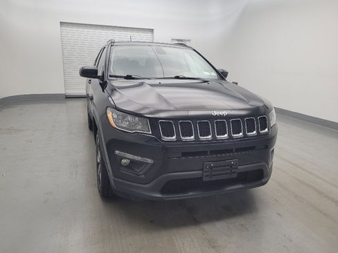 Used 2018 Jeep Compass Latitude w/ Popular Equipment Group AWD/4WD image 14