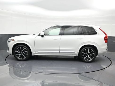 Used 2023 Volvo XC90 B5 Plus AWD/4WD image 2