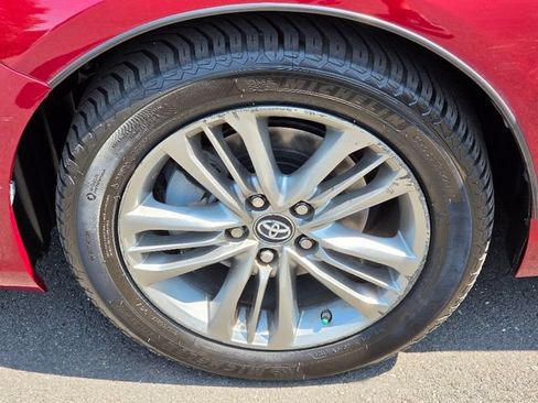 Used 2017 Toyota Camry SE FWD image 17