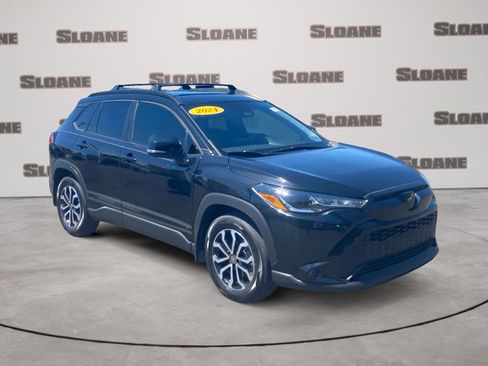 Used 2024 Toyota Corolla Cross AWD Hybrid w/ Moonroof Package image 7