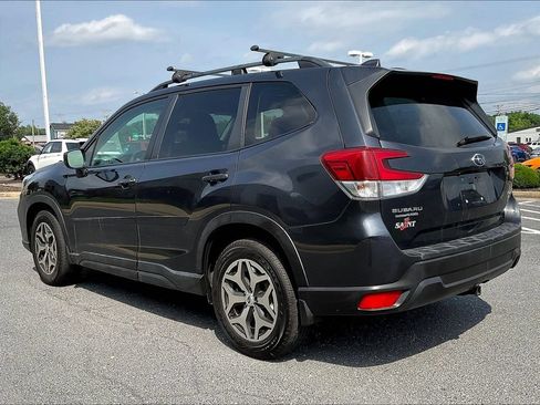 Used 2019 Subaru Forester Premium w/ All-Weather Package AWD/4WD image 3