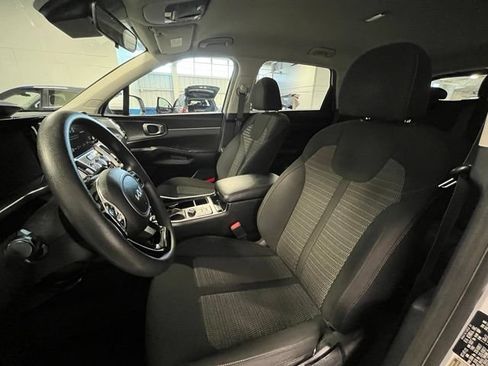 Used 2022 Kia Sorento LX FWD image 21