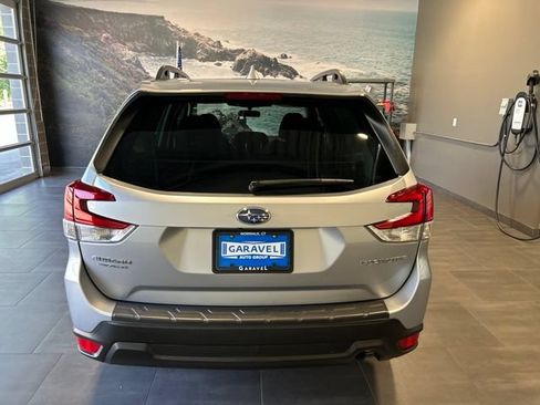 Used 2023 Subaru Forester Premium AWD/4WD image 38