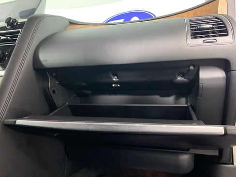 Used 2021 Nissan Armada SL w/ Captain's Chairs Package image 45