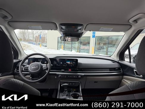 New 2026 Kia Carnival LX FWD image 21