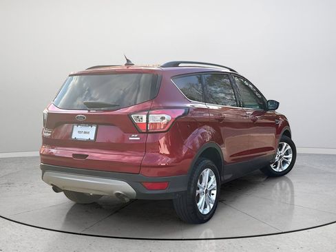 Used 2018 Ford Escape SE w/ SE Sync 3 Package FWD image 8