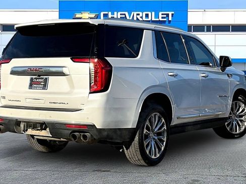 Used 2023 GMC Yukon Denali AWD/4WD image 18
