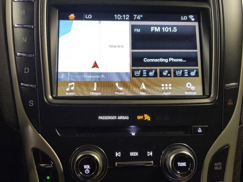 Used 2017 Lincoln MKX Reserve w/ Lincoln MKX Climate Package image 25