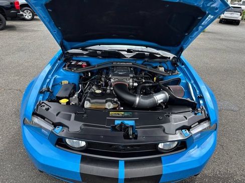 Used 2010 Ford Mustang GT RWD image 27