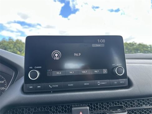 Used 2025 Honda HR-V LX image 12