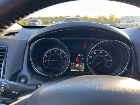 Used 2025 Mitsubishi Outlander Sport ES image 6