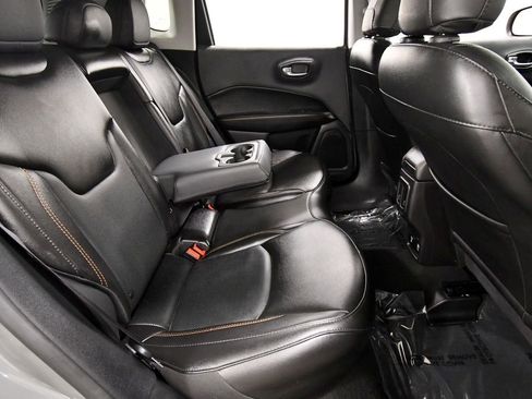 Used 2020 Jeep Compass Limited AWD/4WD image 17