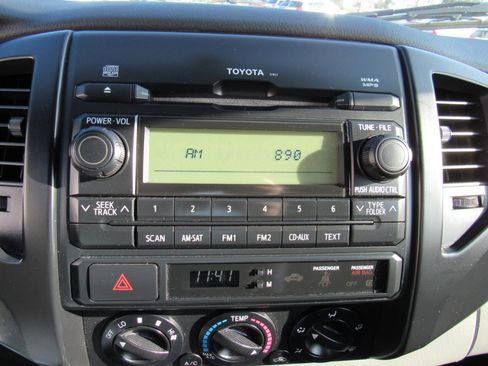 Used 2012 Toyota Tacoma 2WD Regular Cab image 14