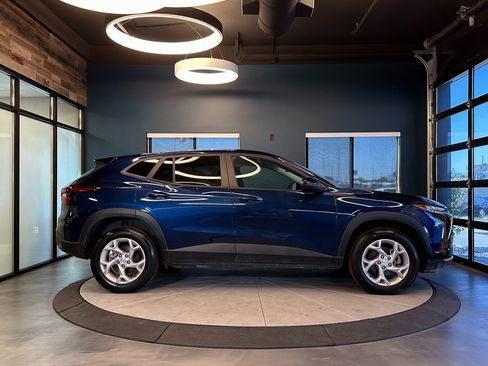 Used 2024 Chevrolet Trax LS w/ LS Convenience Package image 2