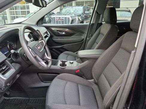 Used 2024 GMC Terrain SLE w/ Driver Convenience Package AWD/4WD image 12