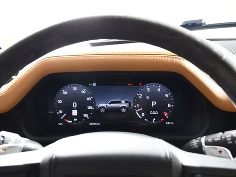 Used 2024 Land Rover Defender 110 Carpathian Edition image 31