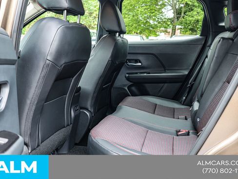 Used 2026 Nissan Kicks SR FWD image 19
