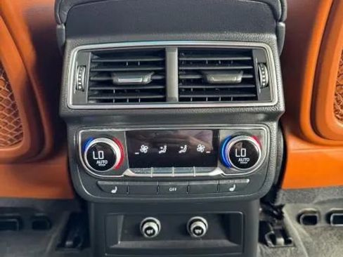 Used 2018 Audi Q7 3.0T Prestige image 49