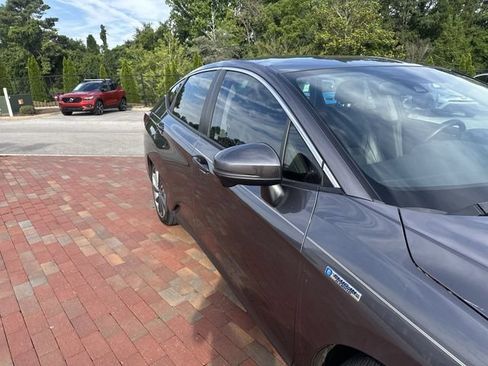 Used 2018 Honda Clarity Touring image 18
