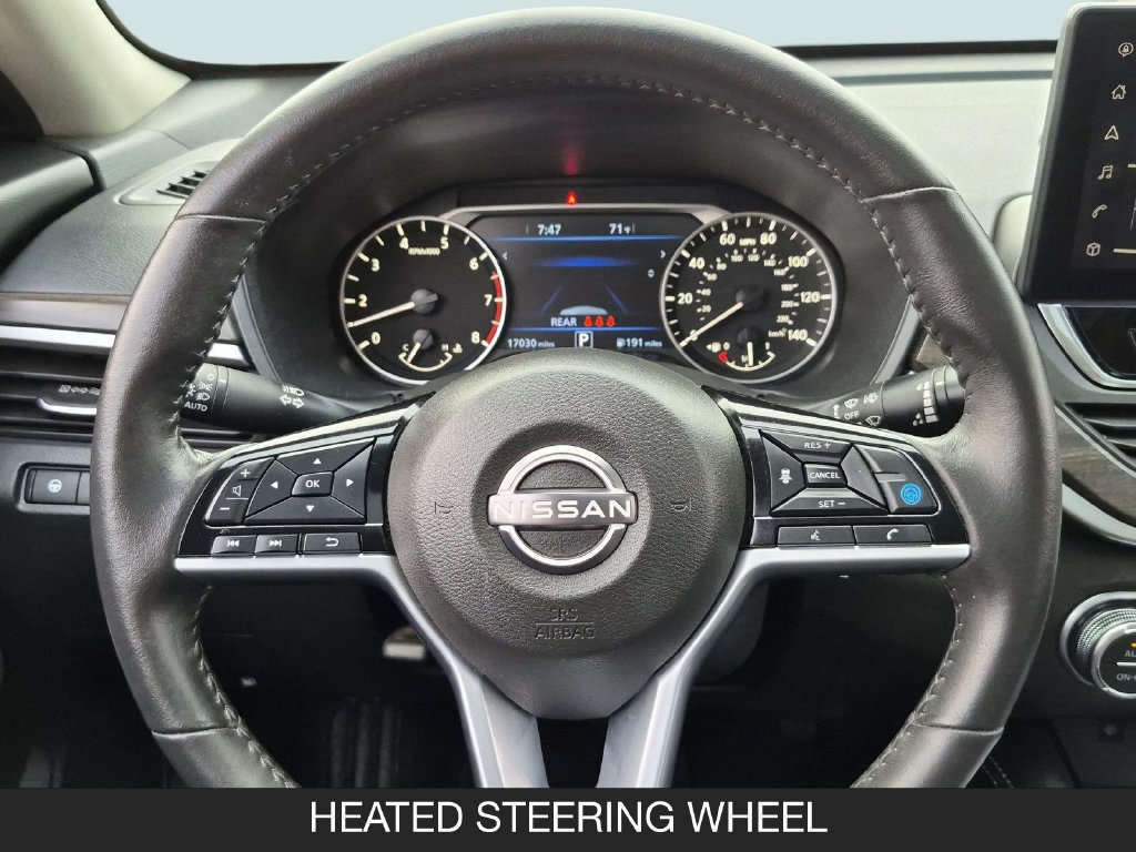Used 2025 Nissan Altima 2.5 SL FWD image 12