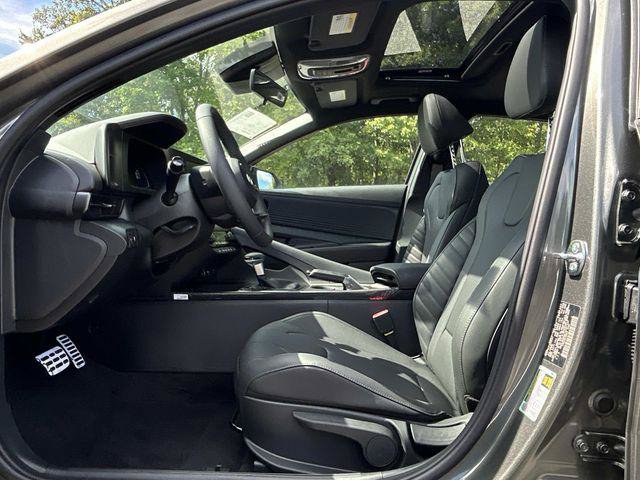 New 2026 Hyundai Elantra SEL Sport FWD image 7