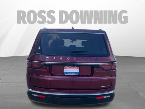 Used 2024 Jeep Wagoneer Series II w/ Flexible Seating Group RWD image 5