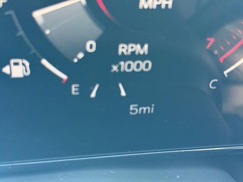 New 2026 GMC Yukon XL Denali w/ Advanced Technology Package image 30