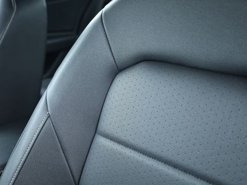 Used 2024 Volkswagen Jetta SE image 20