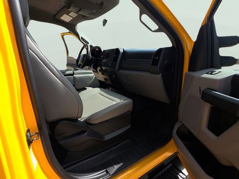 Used 2019 Ford F350 XL w/ Power Equipment Group image 14