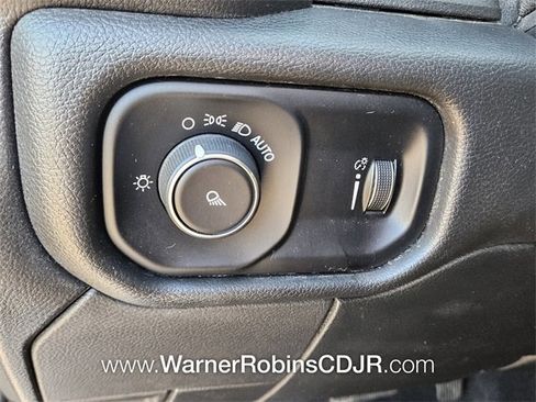 Used 2021 RAM 2500 Big Horn image 30