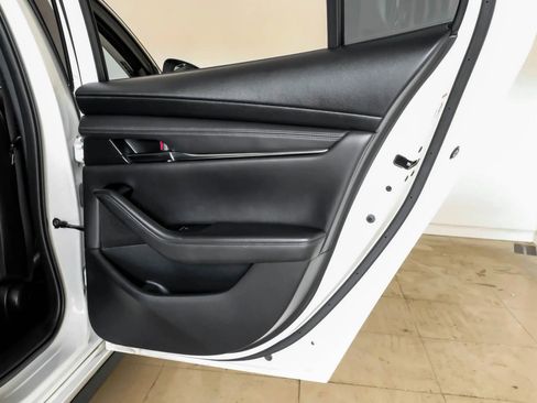 Used 2021 MAZDA MAZDA3 s image 46