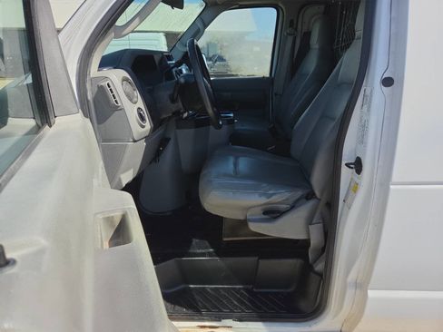 Used 2012 Ford E-150 and Econoline 150 RWD image 23